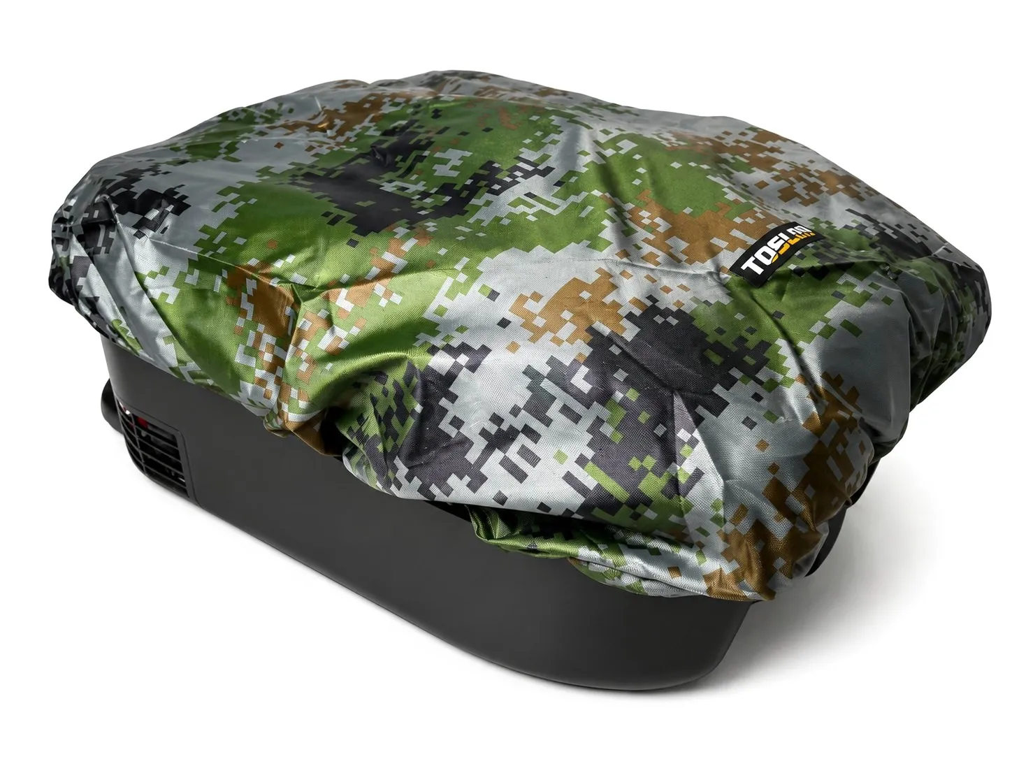 Pláštenka nasadená na loďke XBOAT-5